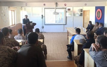 ЦЭРГИЙН АНГИЙН АЛБА ХААГЧДАД СУРГАЛТ ЗОХИОН БАЙГУУЛЛАА