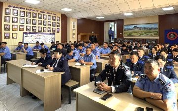 ТӨРИЙН АЛБА ХААГЧДАД АВЛИГЫН ГЭМТ ХЭРГЭЭС УРЬДЧИЛАН СЭРГИЙЛЭХ ЧИГЛЭЛЭЭР МЭДЭЭЛЭЛ ӨГЛӨӨ