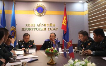 ЯЛ ЭДЛҮҮЛЭХ АЖИЛЛАГААНД ХҮНИЙ ЭРХИЙГ ХАНГАЖ АЖИЛЛАХ ТАЛААР ХЭЛЭЛЦЛЭЭ