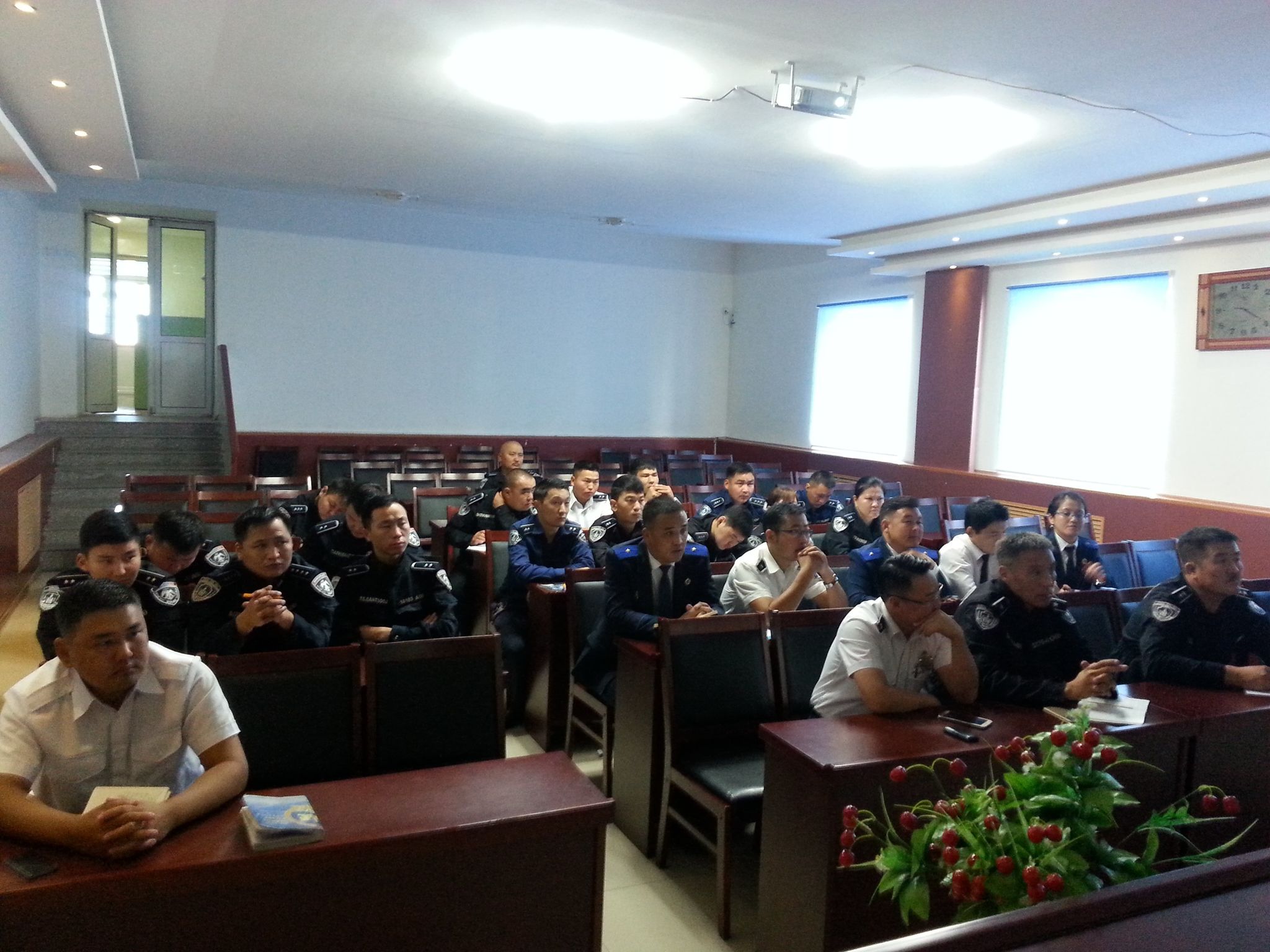ЦАГДААГИЙН БАЙГУУЛЛАГТАЙ ХАМТАРСАН ЗӨВЛӨГӨӨН ХИЙЖЭЭ