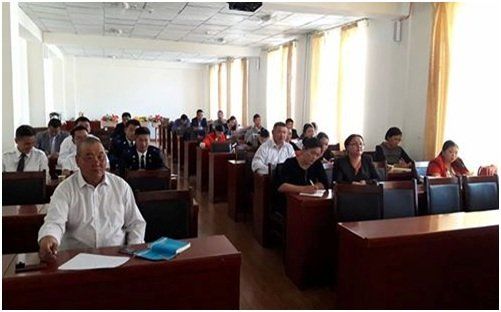 ЗАВХАН АЙМГИЙН ХУУЛЬЧИД СУРГАЛТАНД ХАМРАГДАЖ БАЙНА