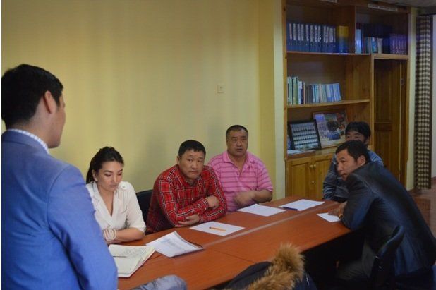 ХАРУУЛ ХАМГААЛАЛТЫН АЖИЛТНУУД СУРГАЛТАД ХАМРАГДЛАА