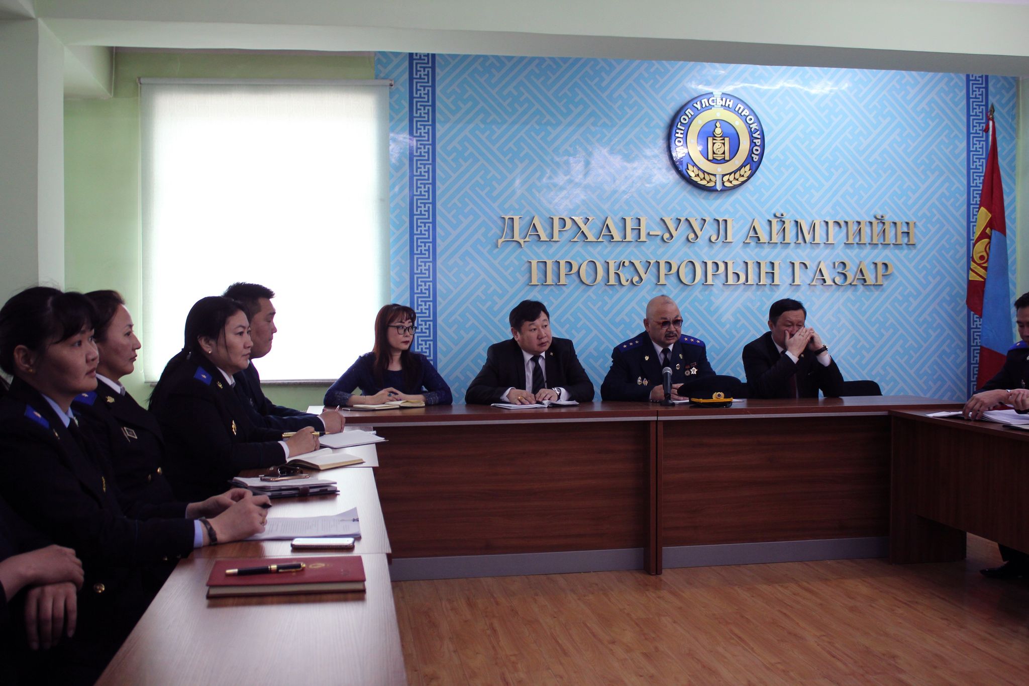 ОРОН НУТГИЙН УДИРДЛАГУУД ПРОКУРОРЫН БАЙГУУЛЛАГЫН ҮЙЛ АЖИЛЛАГААТАЙ ТАНИЛЦЖЭЭ