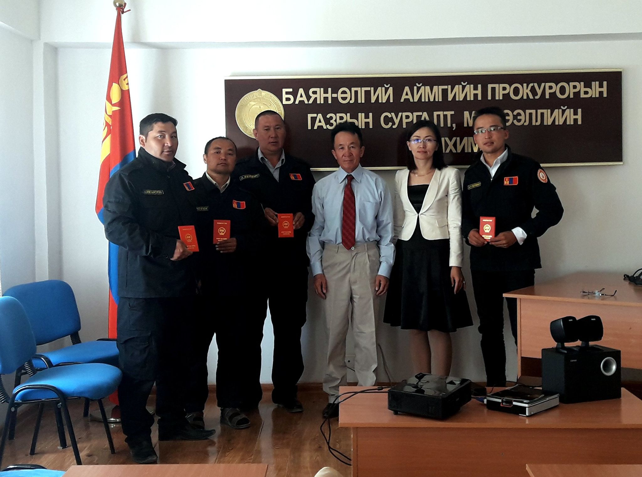 ПРОКУРОРЫН БАЙГУУЛЛАГЫН НУУЦЫГ ХАМГААЛАХ ЖУРМЫГ ТАНИЛЦУУЛАВ