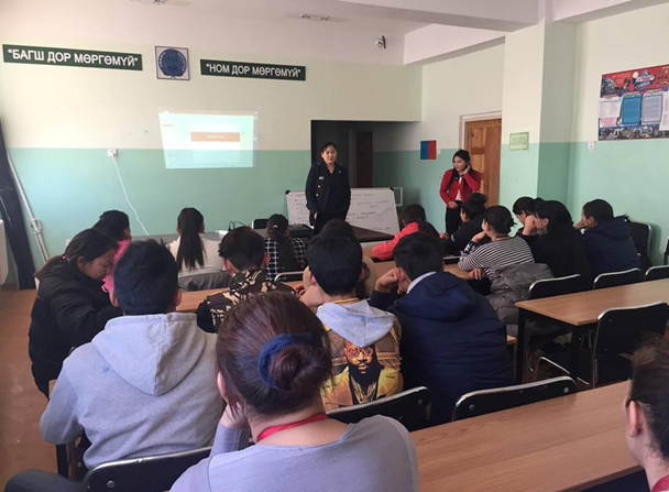 ПРОКУРОРЫН ГАЗРУУДЫН СУРГАЛТ, ЗӨВЛӨГӨӨН, НЭЭЛТТЭЙ ХААЛГАНЫ ӨДӨРЛӨГ ЗОХИОН БАЙГУУЛСАН 7 ХОНОГИЙН ТОЙМ МЭДЭЭЛЛИЙГ НЭГТГЭН ХҮРГЭЖ БАЙНА