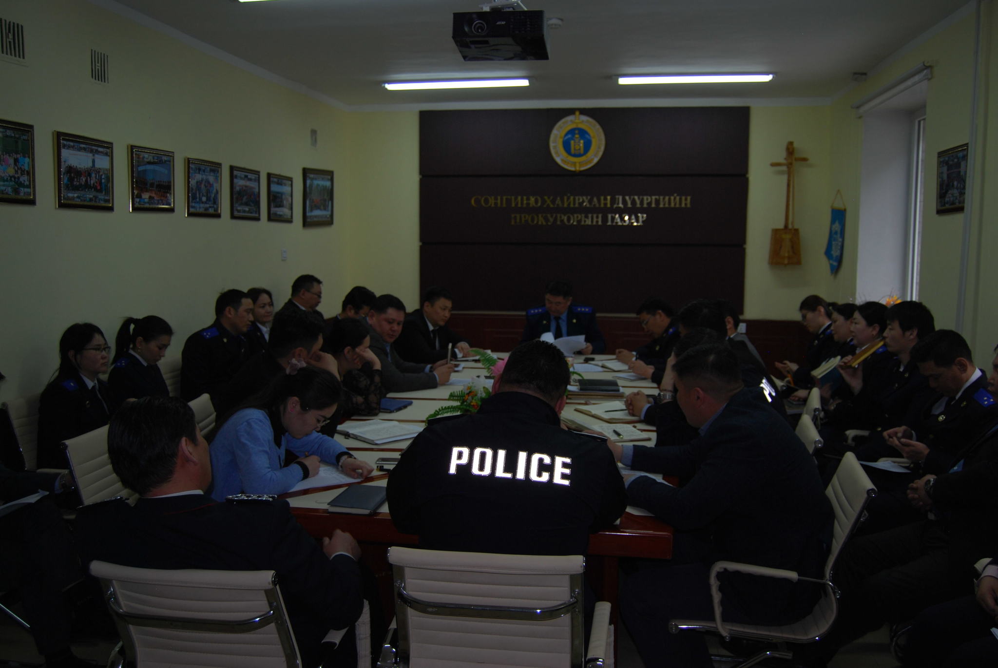 СХД ДЭХ ЦАГДААГИЙН 1, 2, 3 ДУГААР ХЭЛТСИЙН ДАРГА НАРТАЙ ХАМТАРСАН УУЛЗАЛТ ЗОХИОН БАЙГУУЛАВ