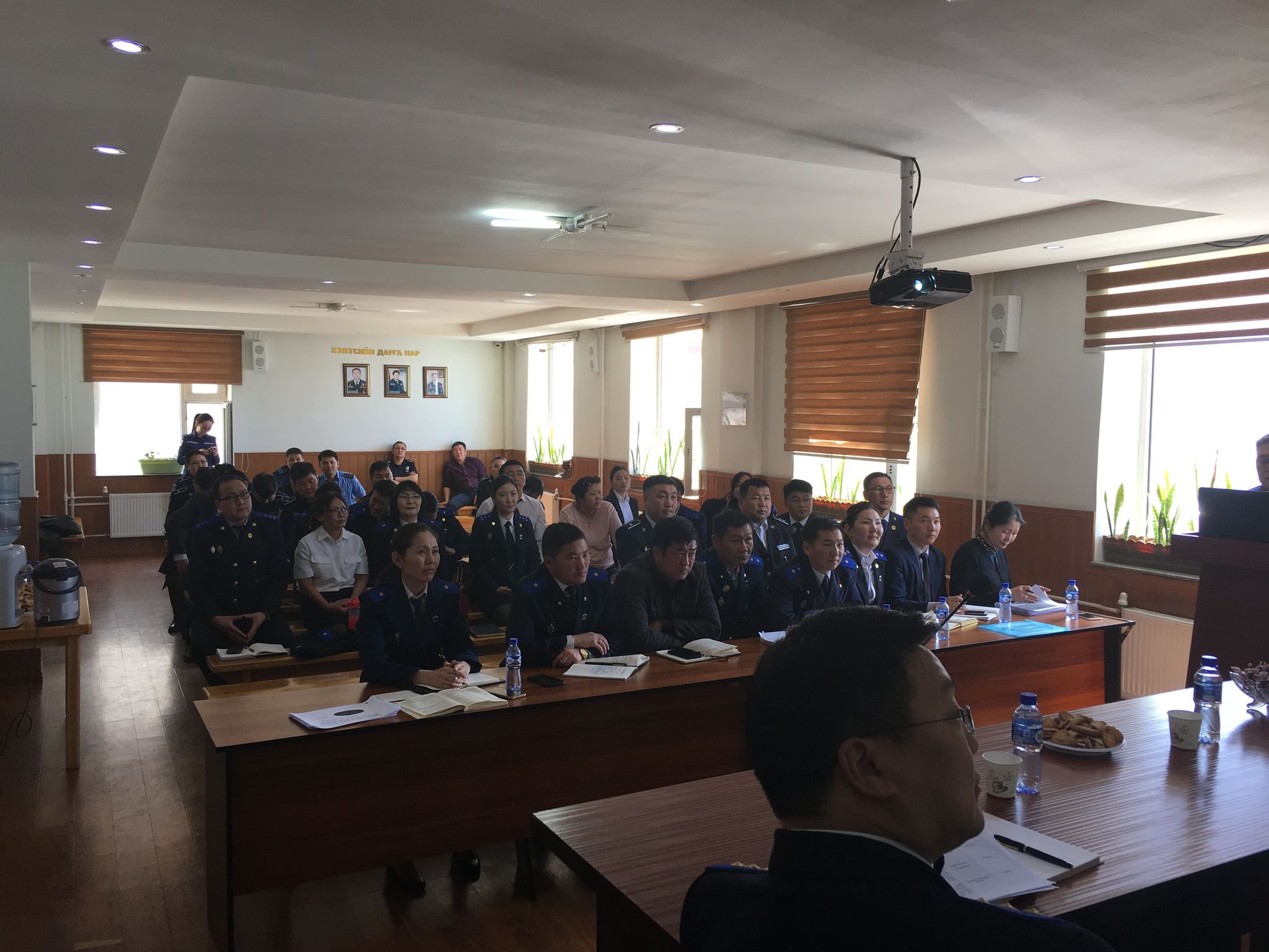 БАЯНЗҮРХ ДҮҮРГИЙН ПРОКУРОРЫН ГАЗАР ХАМТАРСАН ЗӨВЛӨГӨӨН ЗОХИОН БАЙГУУЛАВ