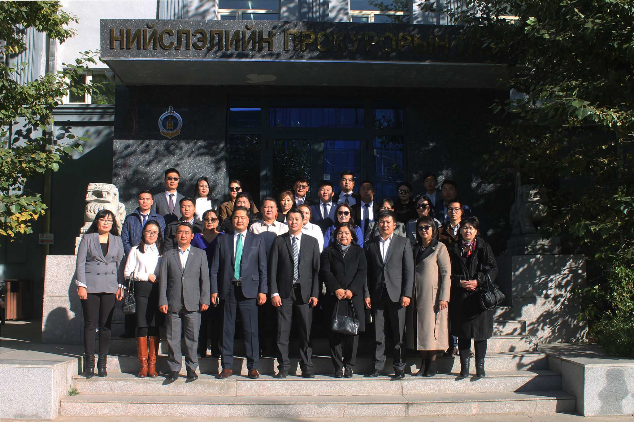 ОРОН НУТГИЙН ПРОКУРОРУУД НИЙСЛЭЛИЙН ПРОКУРОРЫН ГАЗРЫН ҮЙЛ АЖИЛЛАГААТАЙ ТАНИЛЦЛАА