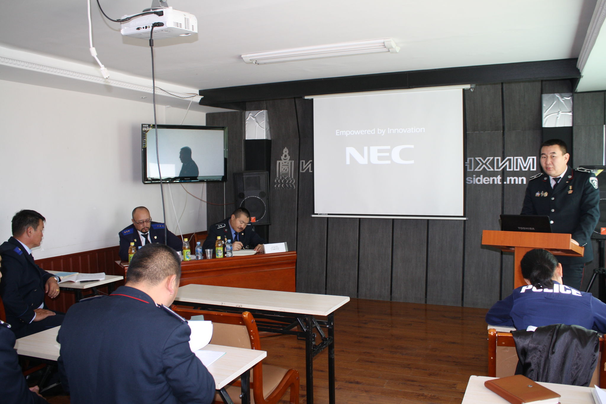 БАГАХАНГАЙ, НАЛАЙХ ДҮҮРГИЙН ПРОКУРОРЫН ГАЗРУУД  ТУС ДҮҮРГИЙН ЦАГДААГИЙН  ХЭЛТСИЙН АЛБАН ХААГЧИДТАЙ  ХАМТАРСАН ЗӨВЛӨГӨӨНИЙГ ЗОХИОН БАЙГУУЛЛАА