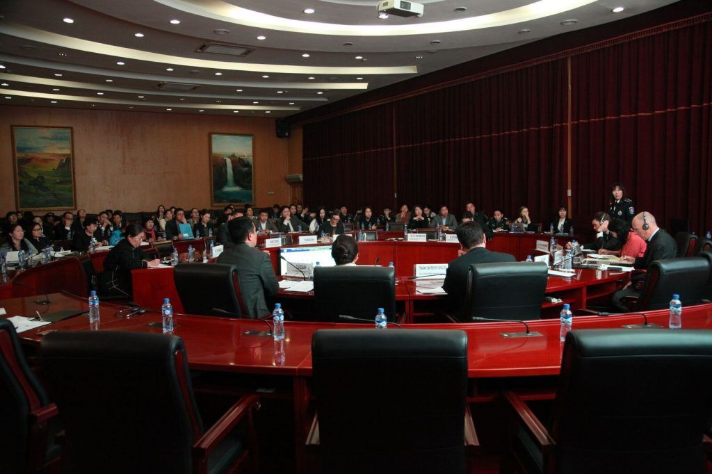 “ХҮҮХДЭД ЭЭЛТЭЙ ЭРҮҮГИЙН ЭРХ ЗҮЙН ТОГТОЛЦОО, ӨСВӨР НАСНЫ ХҮНИЙ ХЭРЭГ ХЯНАН ШИЙДВЭРЛЭХ АЖИЛЛАГАА” СЭДЭВТ ОЛОН УЛСЫН БАГА ХУРЛЫГ ЗОХИОН БАЙГУУЛАВ