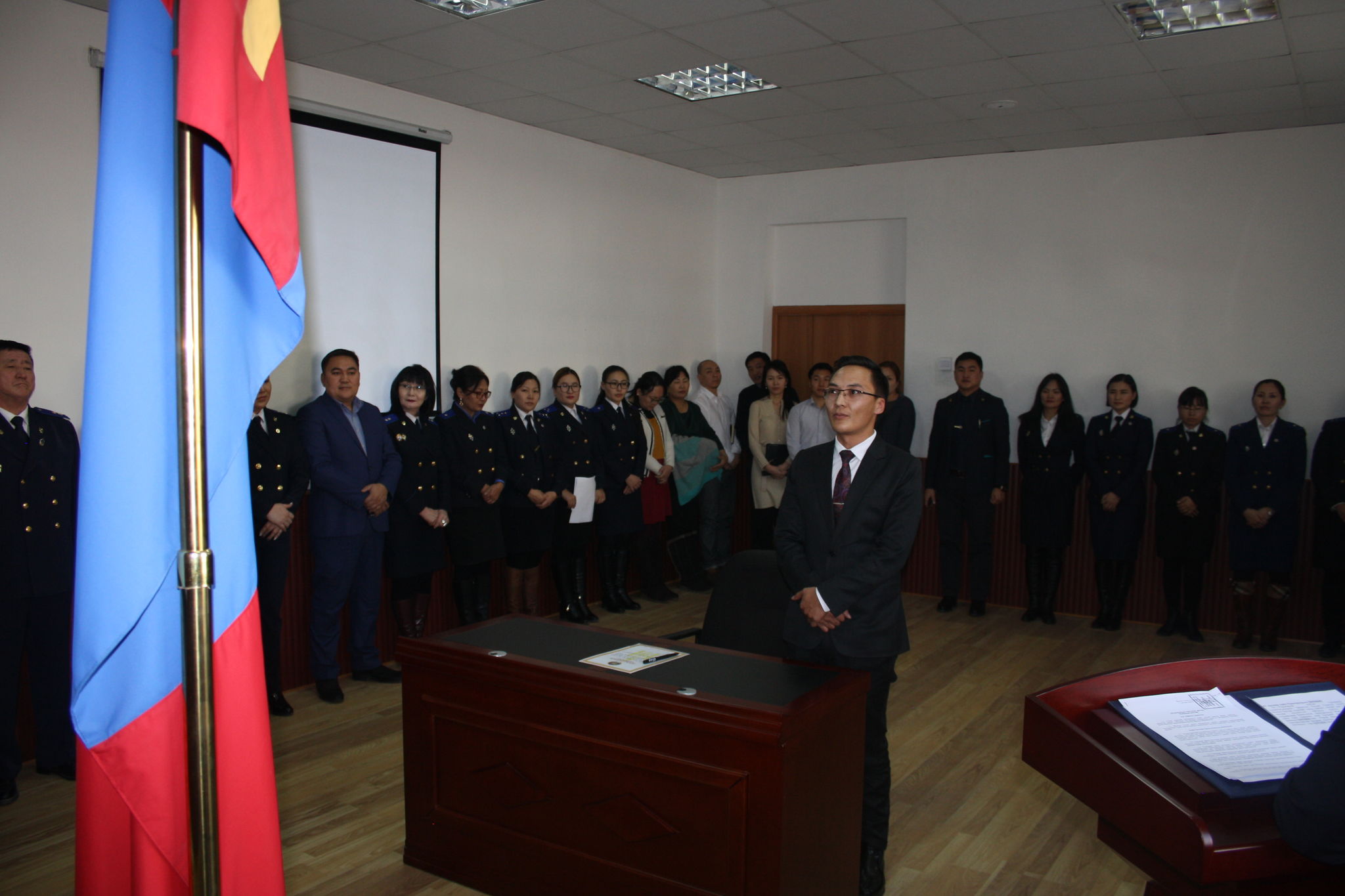 БАЯНЗҮРХ ДҮҮРГИЙН ПРОКУРОРЫН ГАЗАРТ ПРОКУРОРЫН ТАНГАРАГ ӨРГӨХ ЁСЛОЛЫН АЖИЛЛАГАА, ШАГНАЛ ГАРДУУЛАХ АРГА ХЭМЖЭЭ БОЛЛОО