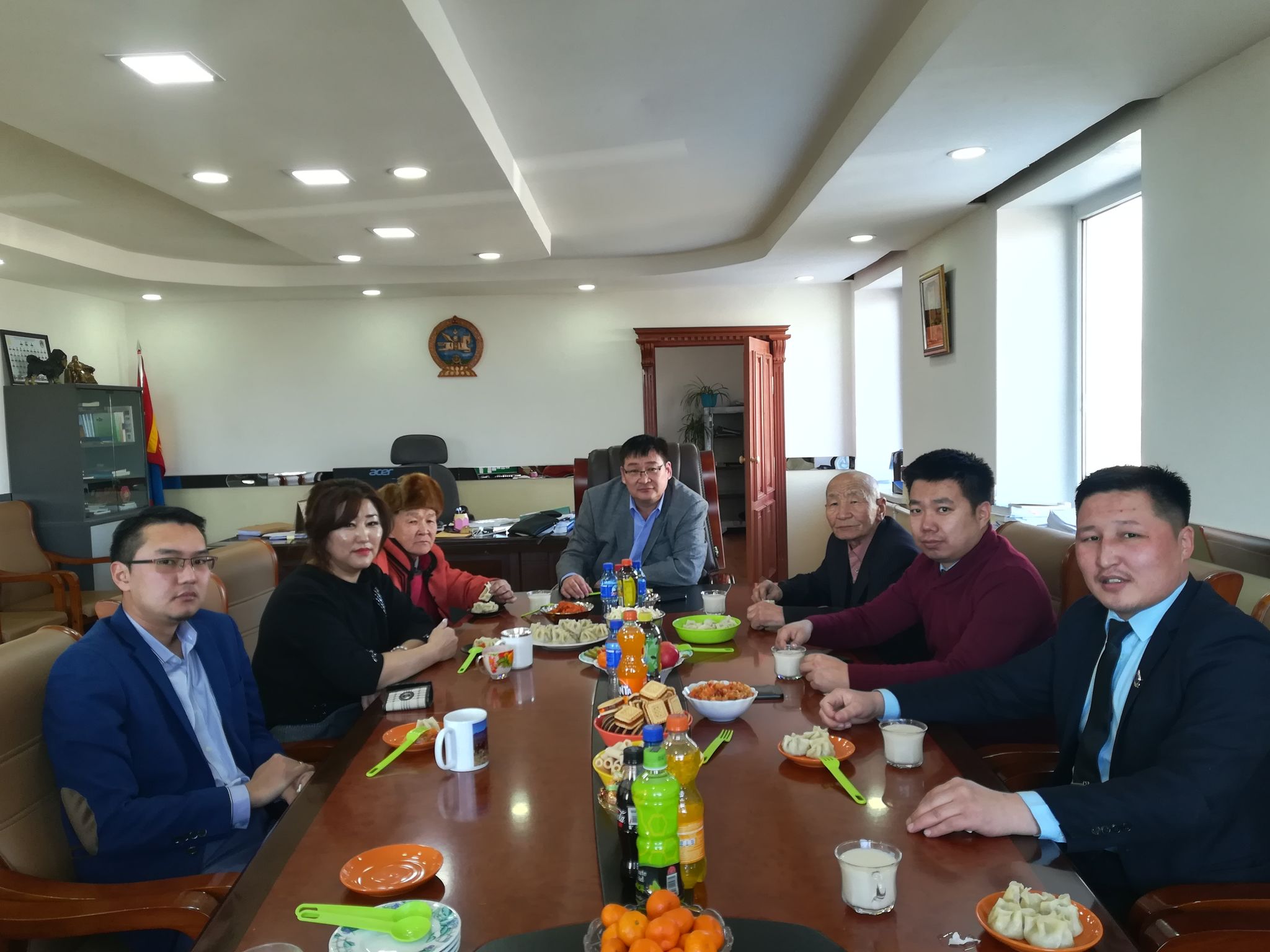 АХМАДУУДДАА ХҮНДЭТГЭЛ ҮЗҮҮЛЭВ