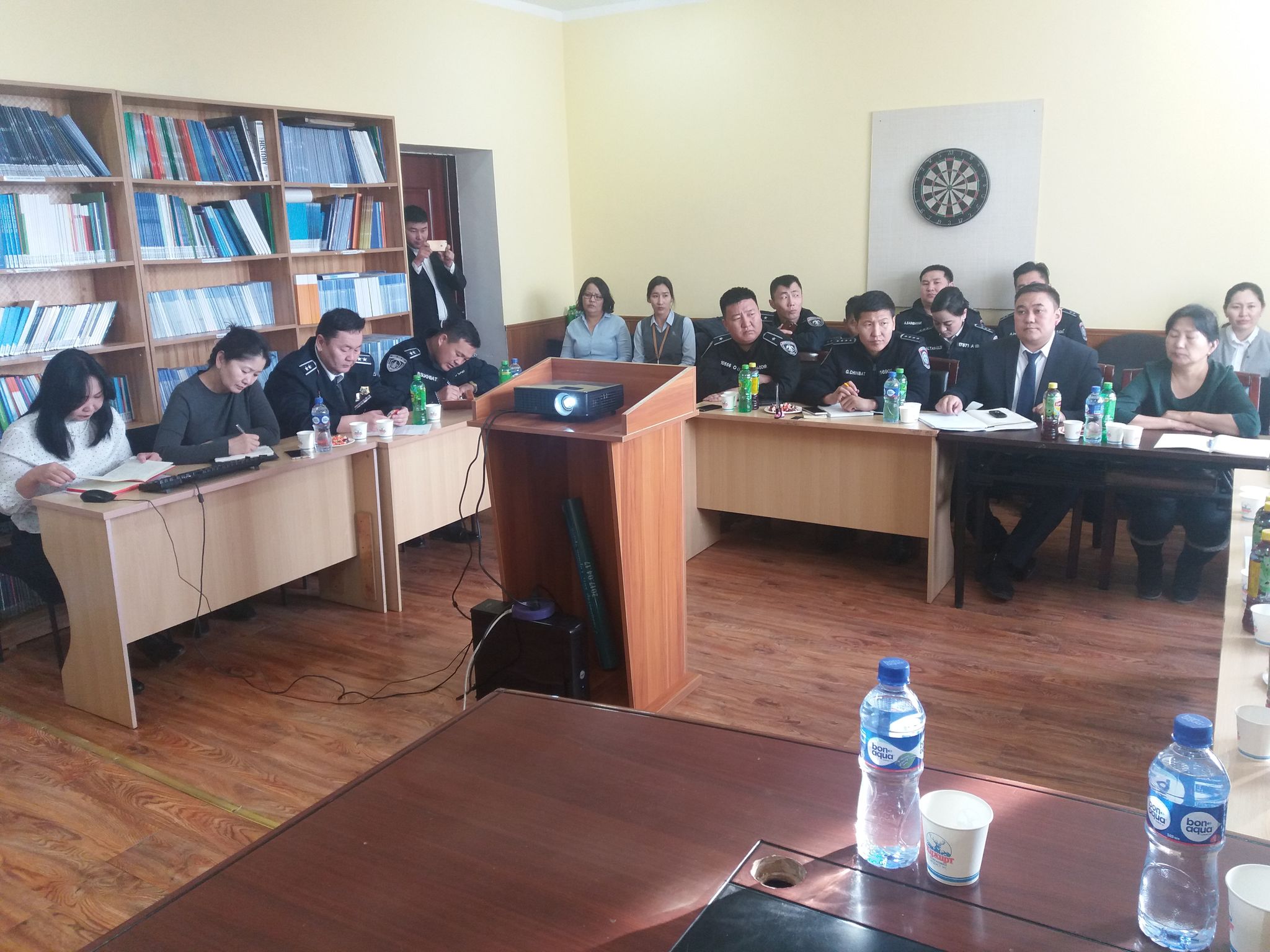 БАЯНЗҮРХ  ДҮҮРЭГ ДЭХ ШҮҮХ, ЦАГДААГИЙН БАЙГУУЛЛАГУУДТАЙ АЖИЛ ХЭРГИЙН УУЛЗАЛТ  ЯВУУЛЛАА