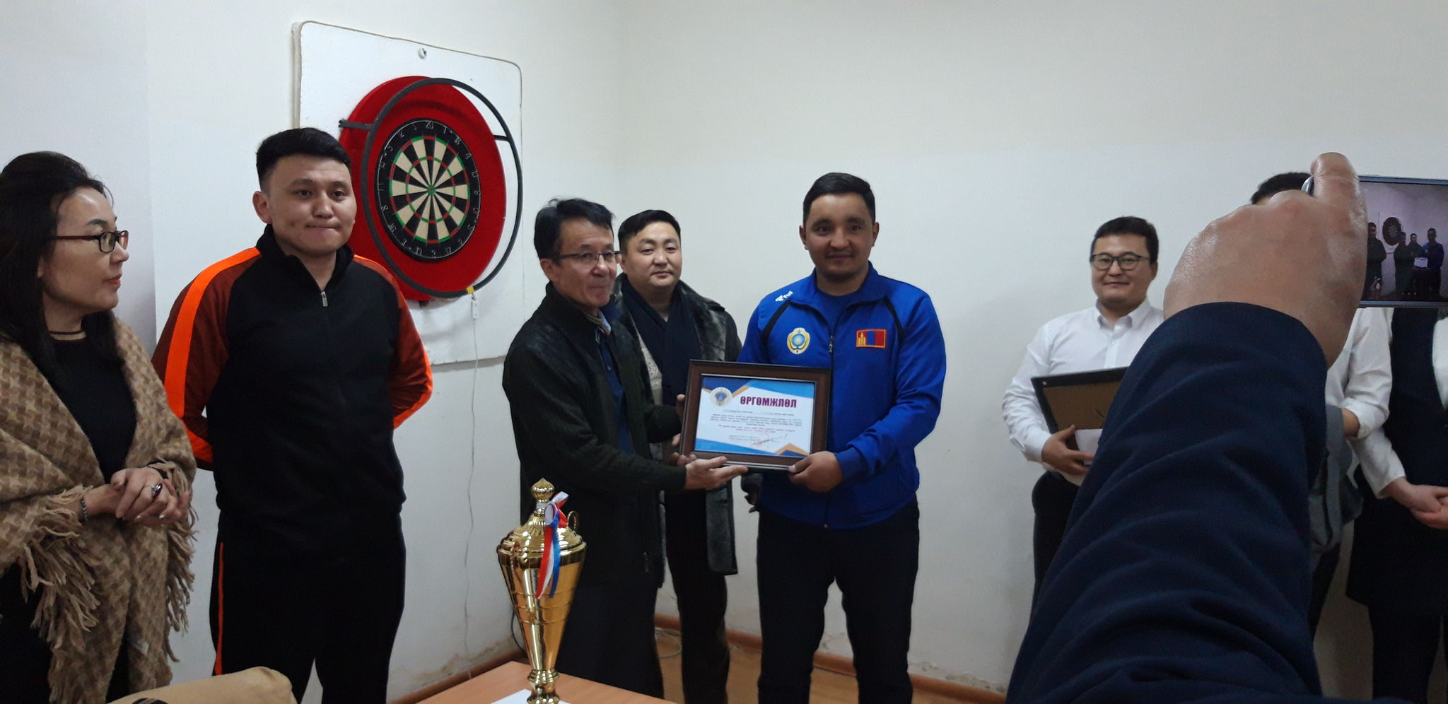 БАЯН-ӨЛГИЙ АЙМГИЙН ХУУЛЬ ХЯНАЛТ, ХҮЧНИЙ БАЙГУУЛЛАГЫН АЖИЛТАН, АЛБАН ХААГЧДЫН ДУНД “ЦЭЦ МЭРГЭН” ДАРТСЫН ТЭМЦЭЭН БОЛЖЭЭ