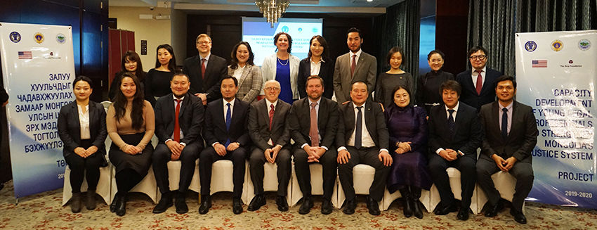 “ЗАЛУУ ХУУЛЬЧДЫГ ЧАДАВХЖУУЛАХ ЗАМААР МОНГОЛ УЛСЫН ШҮҮХ ЭРХ МЭДЛИЙН ТОГТОЛЦООГ БЭХЖҮҮЛЭХ НЬ” ТӨСЛИЙН НЭЭЛТ БОЛЛОО