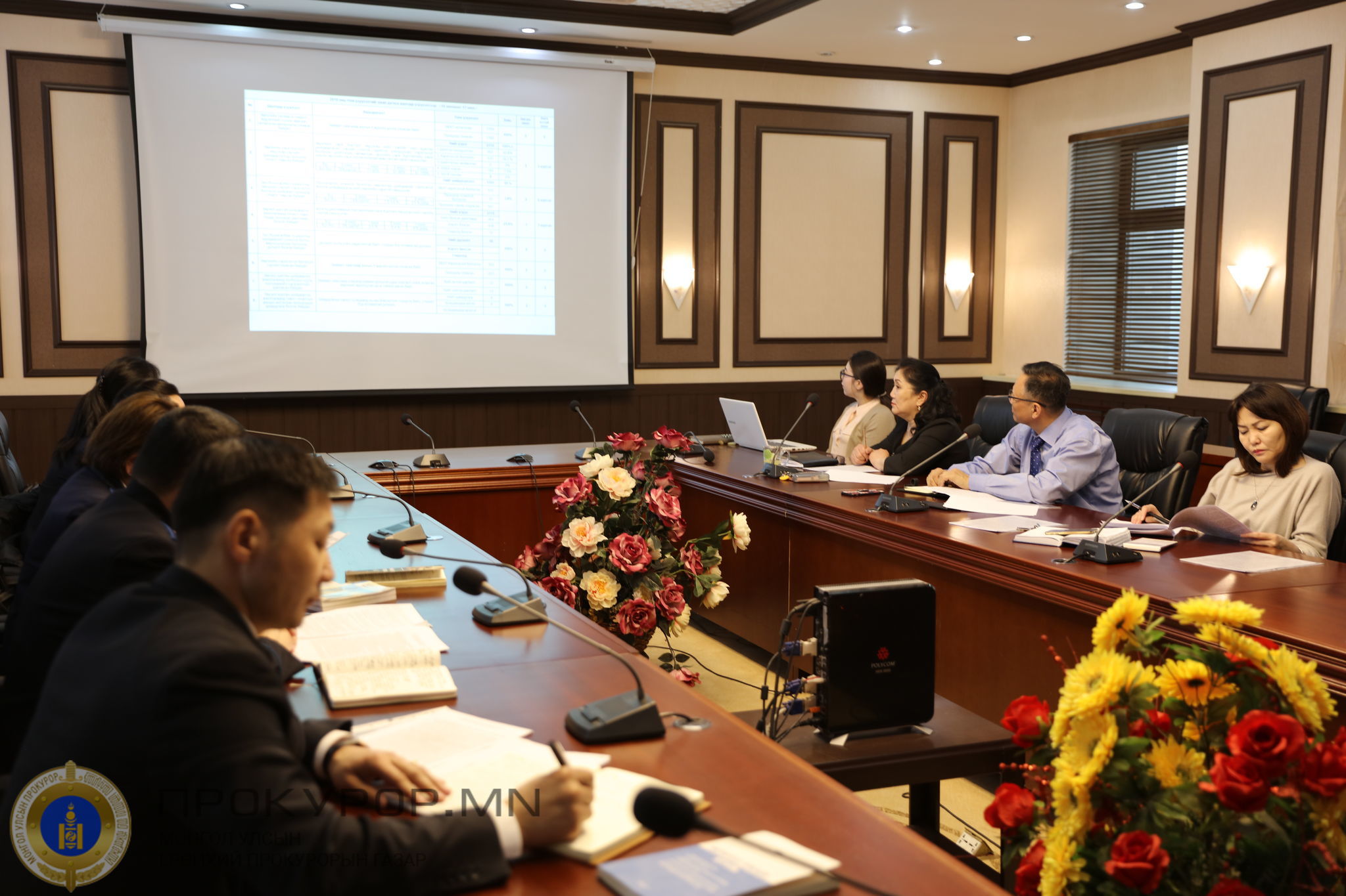 УЛСЫН ЕРӨНХИЙ ПРОКУРОРЫН ГАЗРЫН ЗӨРЧИЛ ШАЛГАН ШИЙДВЭРЛЭХ АЖИЛЛАГААНД ХЯНАЛТ ТАВИХ ХЭЛТСЭЭС ЗАРИМ  ДҮҮРЭГ, АЙМГИЙН ПРОКУРОРЫН ГАЗРЫН ХЯНАЛТЫН АЖЛЫН СОНСГОЛЫГ ХЭЛЭЛЦҮҮЛЛЭЭ