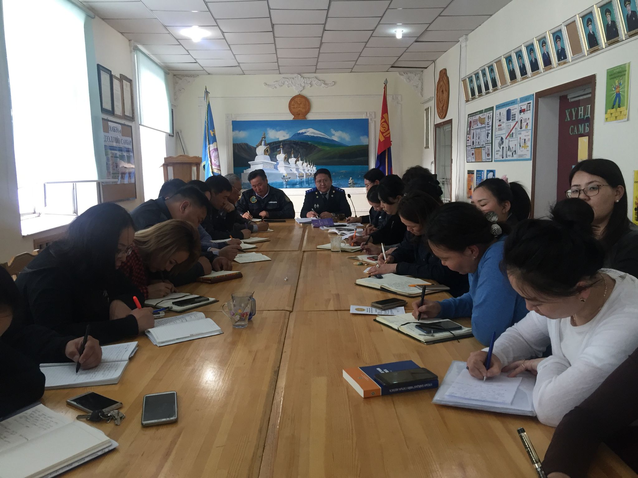 ЗӨРЧЛИЙН ХЭРЭГ БҮРТГЭЛТИЙН АЖИЛЛАГАА ЯВУУЛАХ ЭРХ БҮХИЙ АЛБАН ТУШААЛТНУУДТАЙ ХАМТАРСАН УУЛЗАЛТЫГ ЗОХИОН БАЙГУУЛЛАА