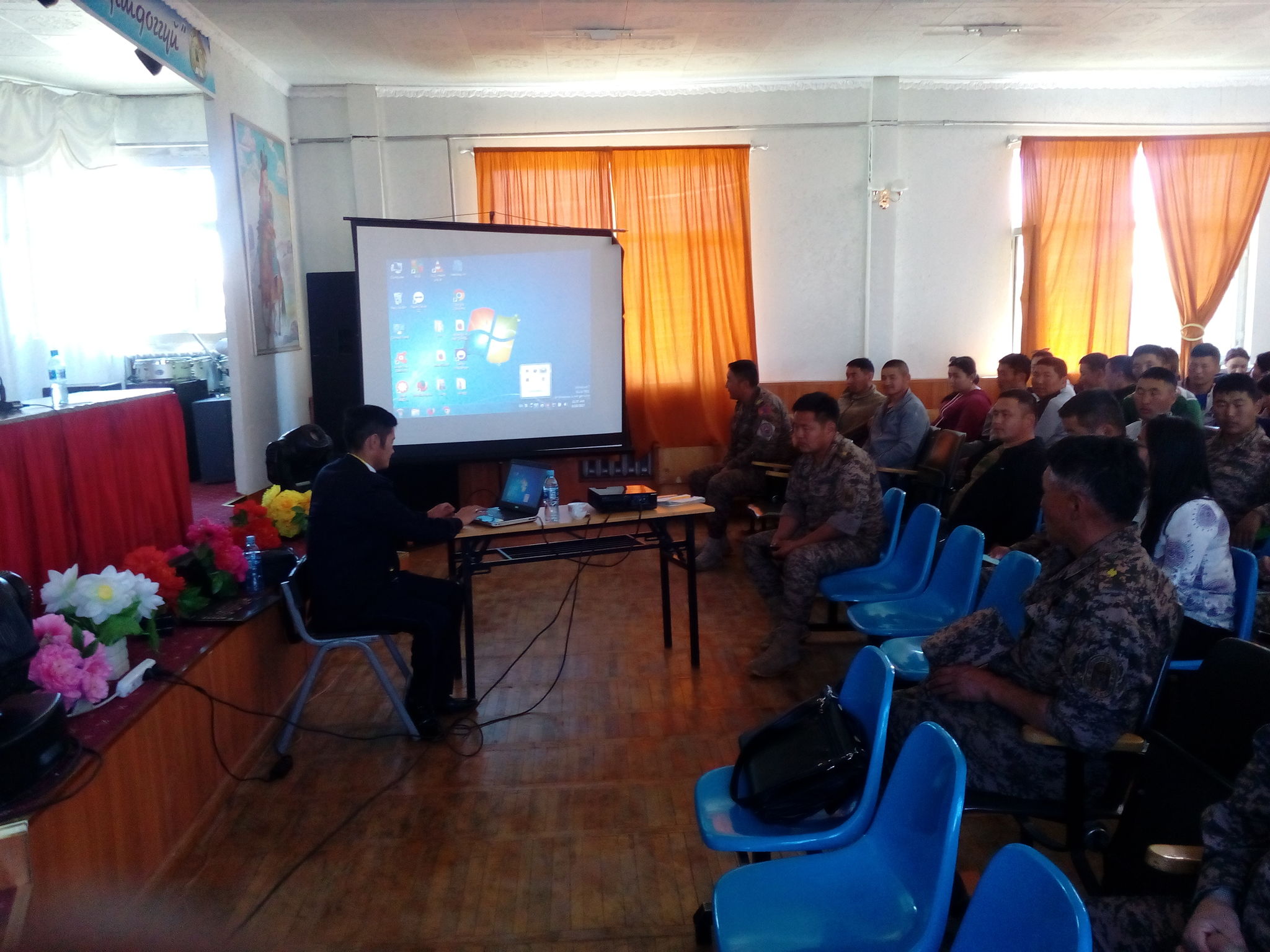 ГЭМТ ХЭРГЭЭС УРЬДЧИЛАН СЭРГИЙЛЭХ АЖЛЫН ЧИГЛЭЛЭЭР  ЯРИА ТАНИУЛГА, СУРГАЛТ ЗОХИОН БАЙГУУЛЛАА