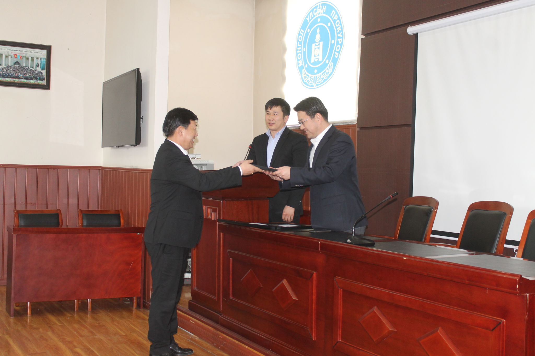 НИЙСЛЭЛ, ДҮҮРГҮҮДИЙН ХЭМЖЭЭНД ЗОХИОН БАЙГУУЛСАН  “ЭРЧИМЖҮҮЛЭЛТ-2019” НЭГДСЭН АРГА ХЭМЖЭЭГ  НЭГТГЭН ДҮГНЭЖЭЭ