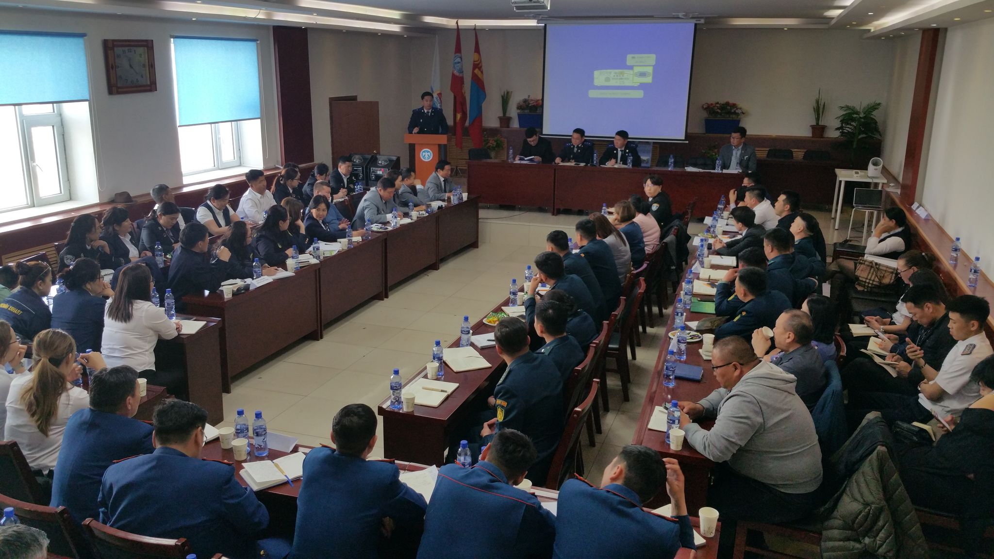 “ЗӨРЧИЛ ШАЛГАН ШИЙДВЭРЛЭХ АЖИЛЛАГААГ ЯВУУЛАХАД ТУЛГАМДАЖ БУЙ АСУУДАЛ, ТҮҮНИЙГ ШИЙДВЭРЛЭХ АРГА ЗАМ” СЭДВЭЭР НЭГДСЭН ЗӨВЛӨГӨӨН ЗОХИОН БАЙГУУЛЛАА