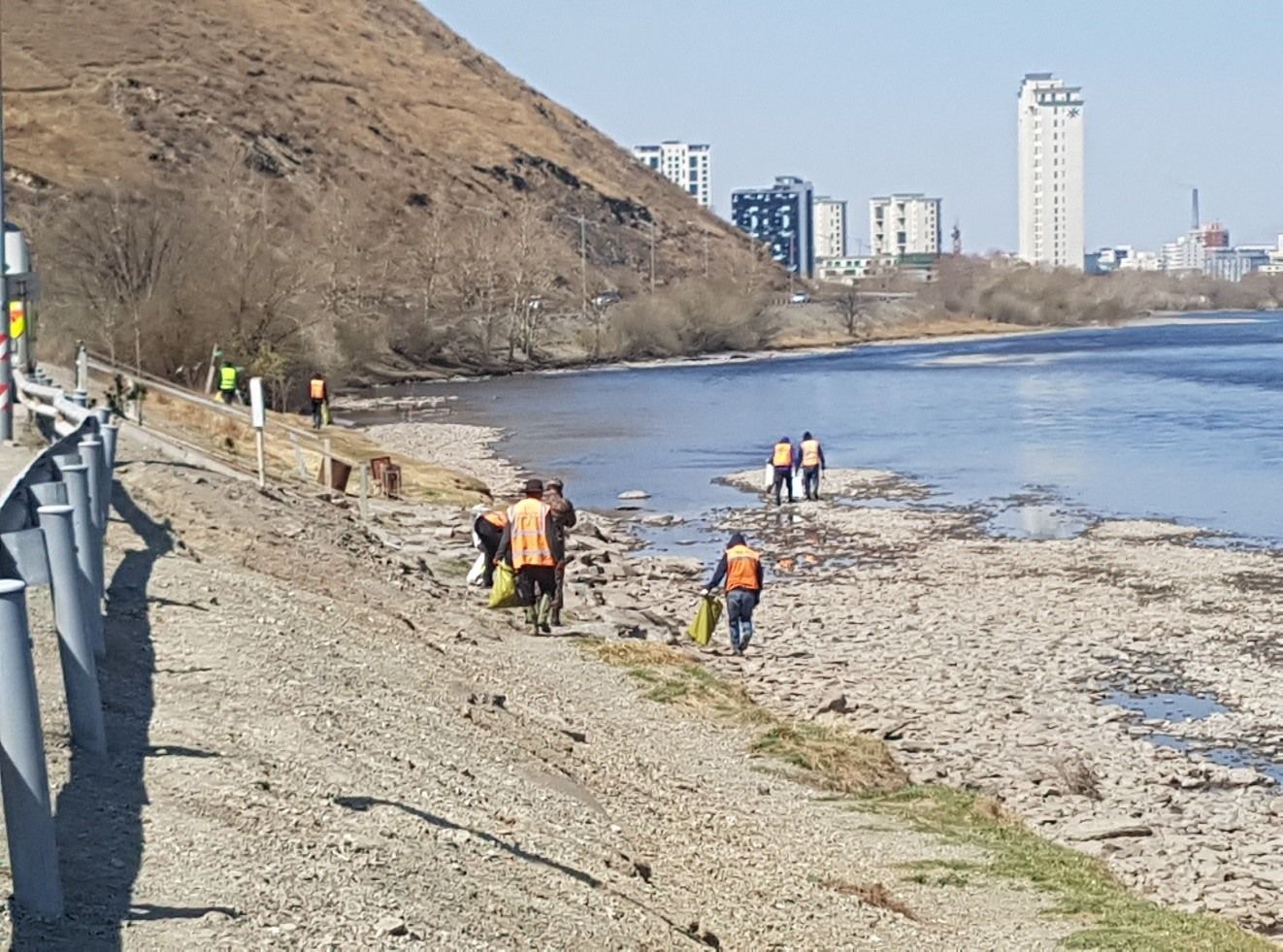 “БАЙГАЛИА ХАМГААЛЬЯ” НЭГДСЭН АРГА ХЭМЖЭЭНИЙ ХҮРЭЭНД  ТУУЛ ГОЛЫН АЙ САВ ОРЧМЫГ ЦЭВЭРЛЭЖЭЭ