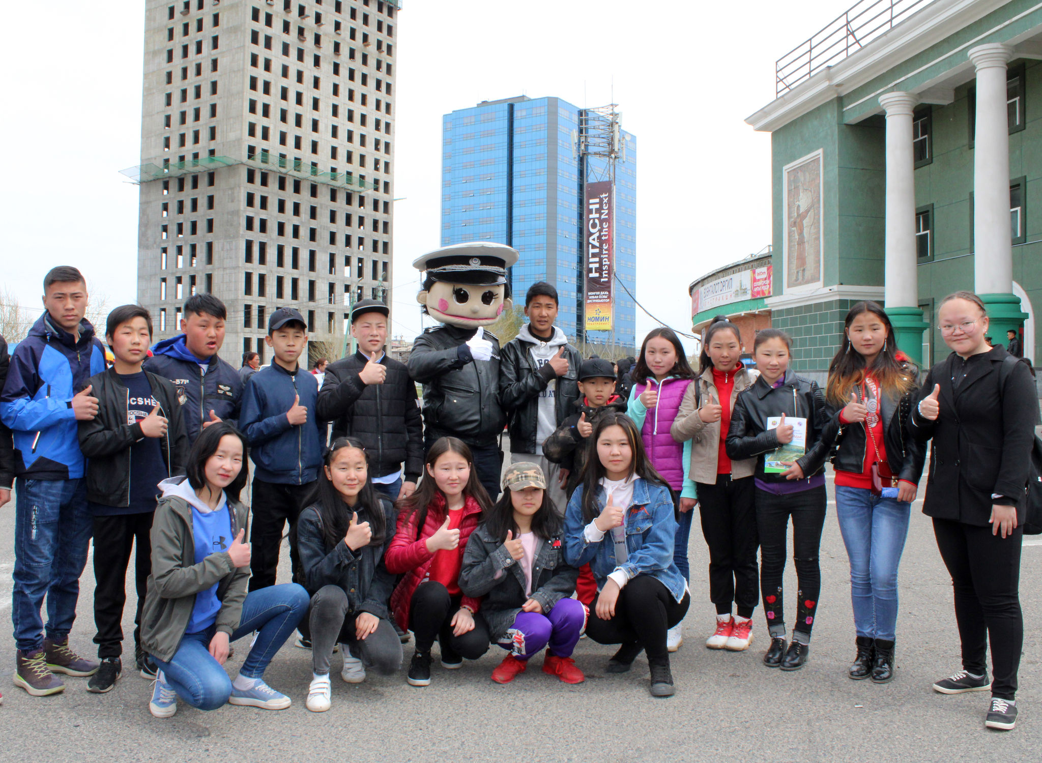 ИРГЭДЭЭС “ЖОЛООЧ, ЯВГАН ЗОРЧИГЧ