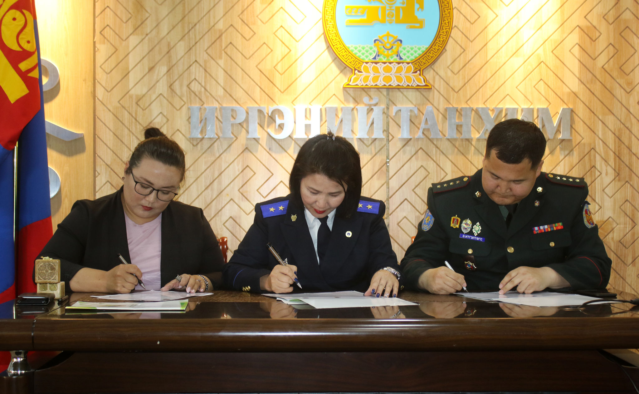 ХОРИХООС ӨӨР ТӨРЛИЙН ЯЛААР ШИЙТГҮҮЛСЭН ХҮМҮҮСИЙН ХӨДӨЛМӨР ЭРХЛЭЛТИЙГ ДЭМЖИЖ АЖИЛЛАНА