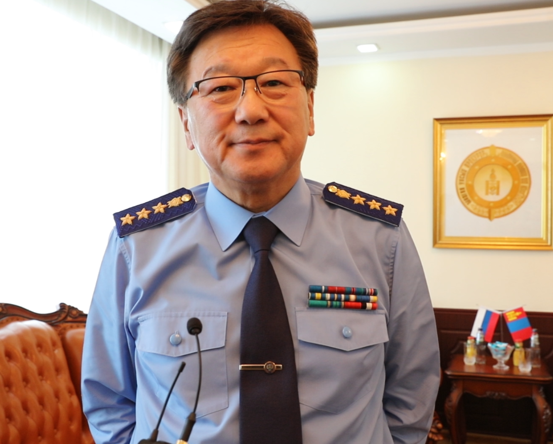 ОХУ-ЫН ЕРӨНХИЙ ПРОКУРОРЫН ОРЛОГЧ, ЦЭРГИЙН ЕРӨНХИЙ ПРОКУРОР ПЕТРОВ ВАЛЕРИЙ ГЕОРГИЕВИЧ: БИД ХАМТЫН АЖИЛЛАГААНЫ ОЛОН ЧИГЛЭЛҮҮДИЙГ ЯРЬЖ ТОХИРСОН.