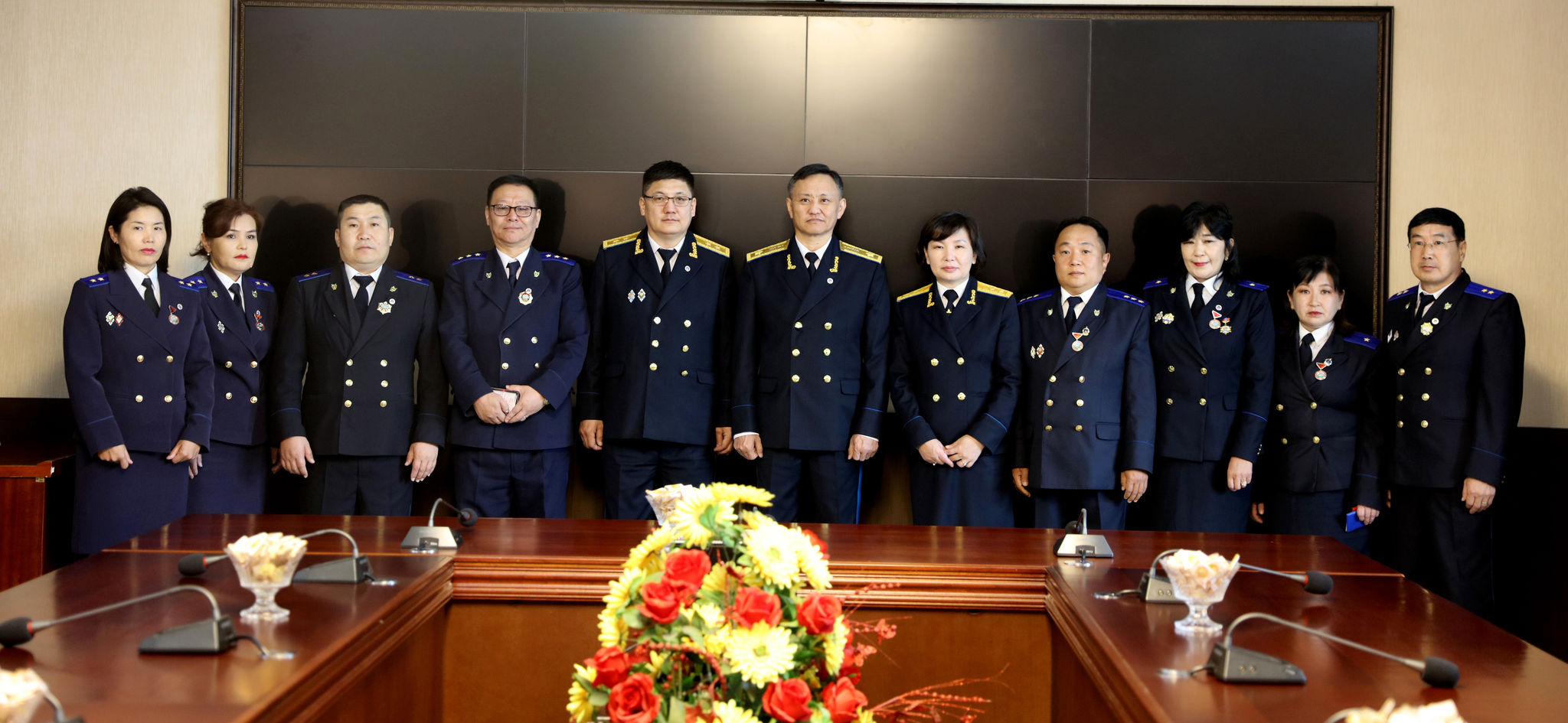 ТӨРИЙН ДЭЭД ОДОН, МЕДАЛЬ ГАРДУУЛАХ ЁСЛОЛЫН  ҮЙЛ АЖИЛЛАГАА БОЛЛОО