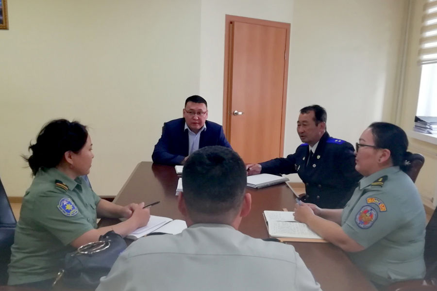 ХЯНАЛТЫН ХАРЬЯА БАЙГУУЛЛАГЫН АЛБА ХААГЧИДТАЙ УУЛЗАЛТ ЗОХИОН БАЙГУУЛЛАА.