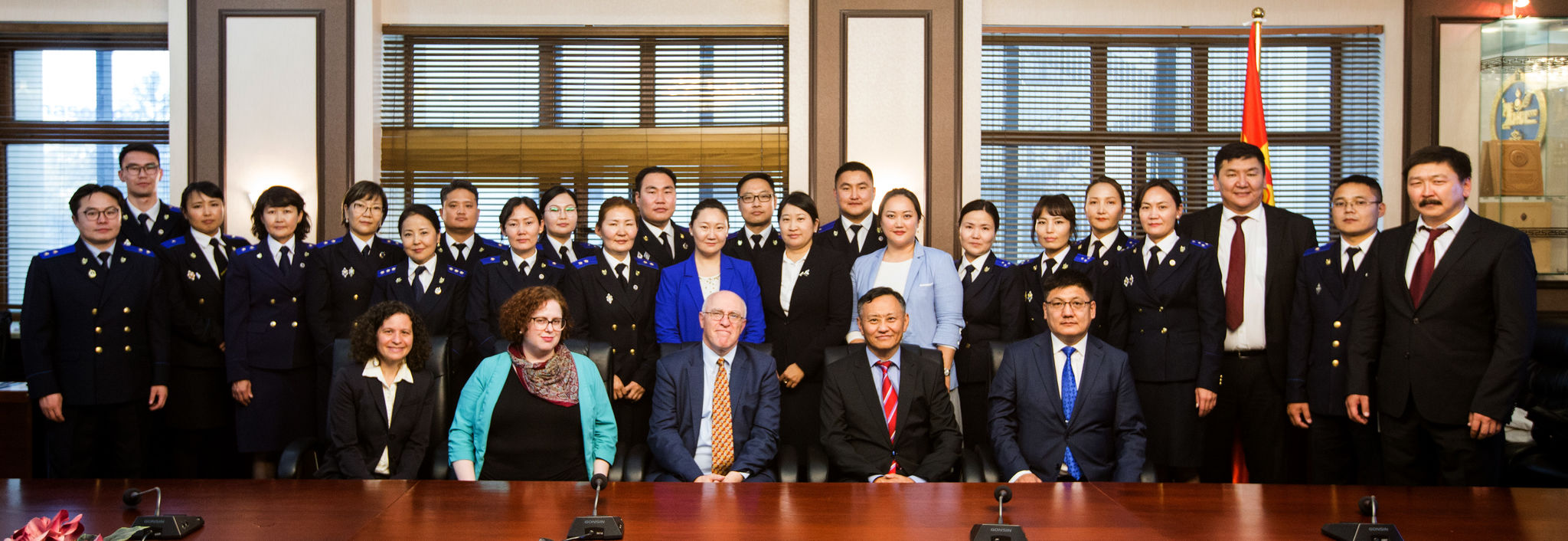 АНУ-ЫН БААРЫН ХОЛБООНЫ 