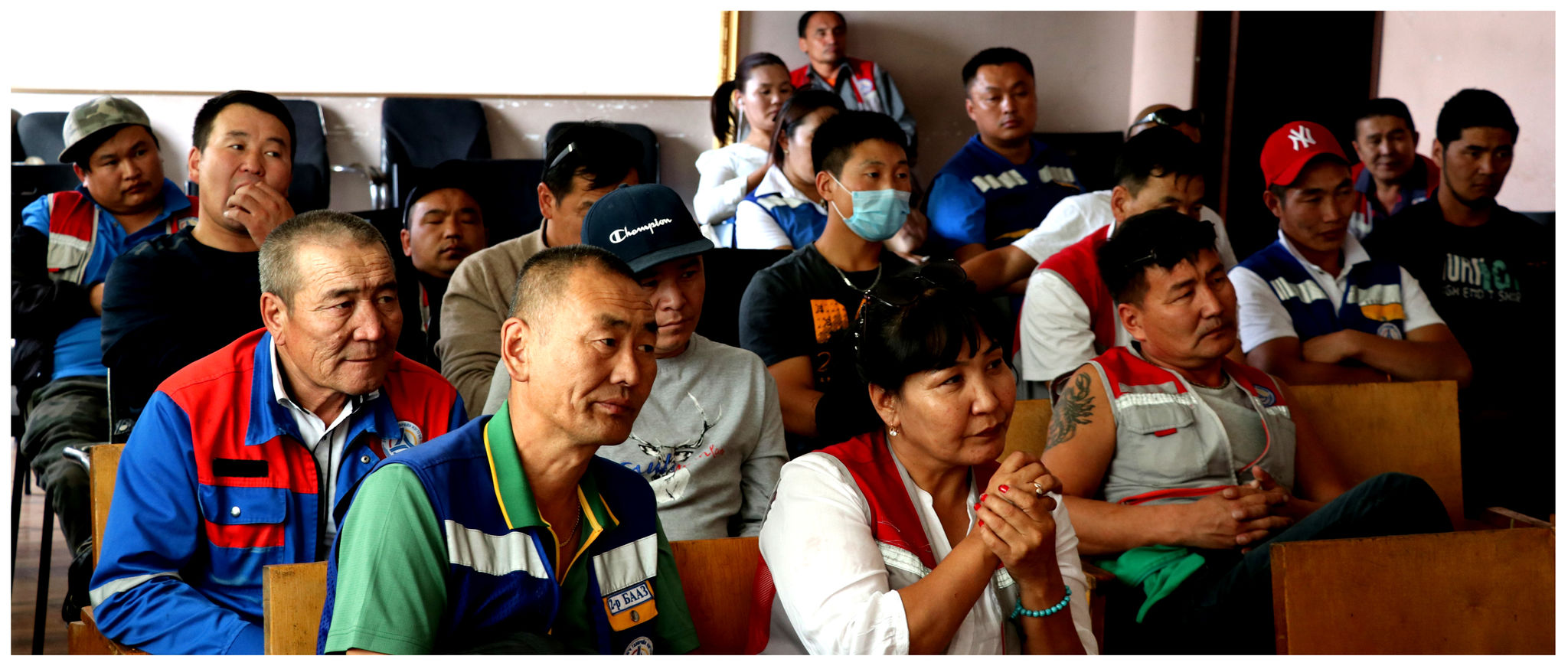 НИЙТИЙН ТЭЭВРИЙН АВТОБУСНЫ  ЖОЛООЧ НАРТ СУРГАЛТ ЗОХИОН БАЙГУУЛЖЭЭ