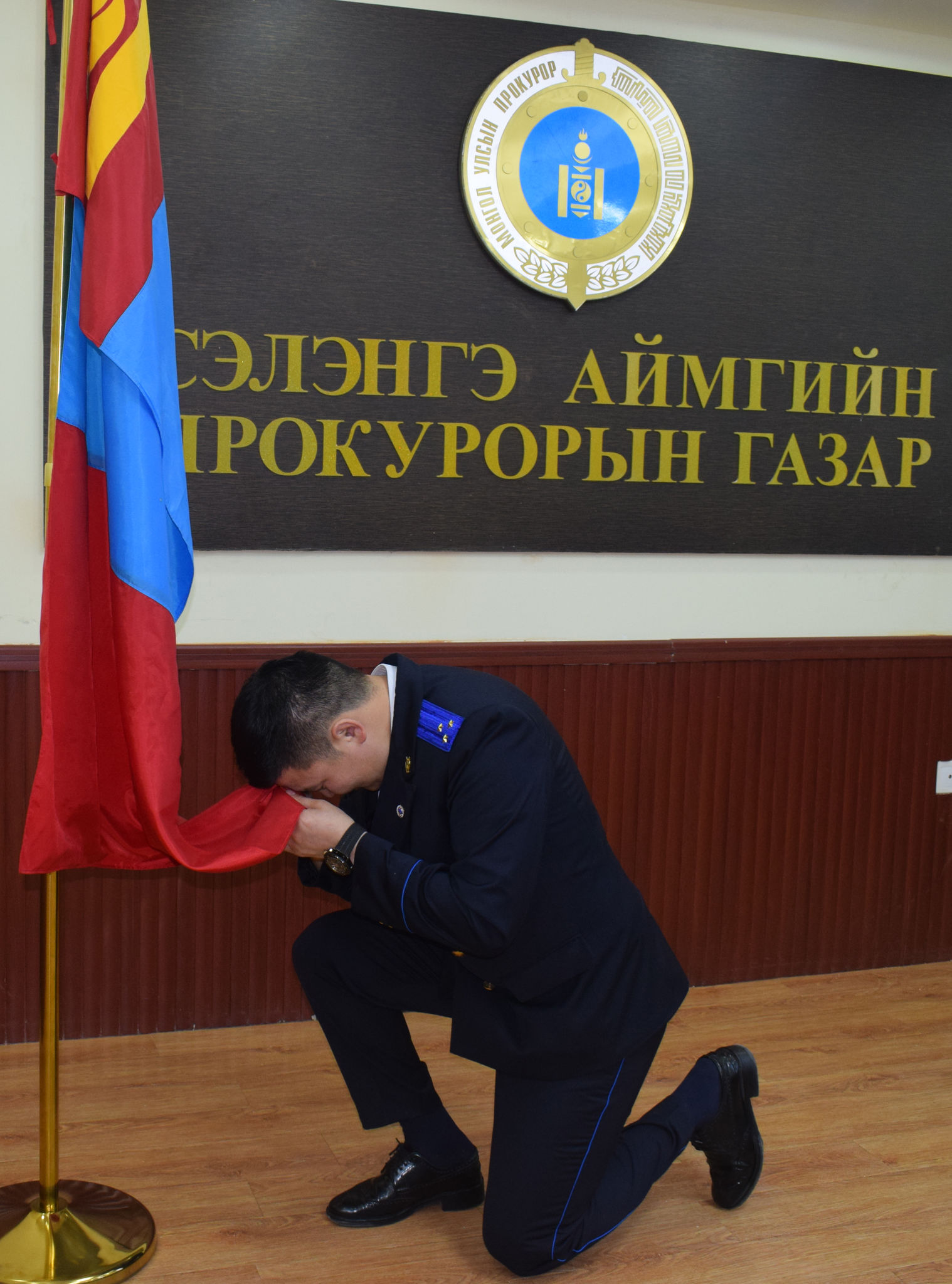 ПРОКУРОРЫН ТАНГАРАГ ӨРГӨХ ЁСЛОЛЫН АЖИЛЛАГАА БОЛЛОО