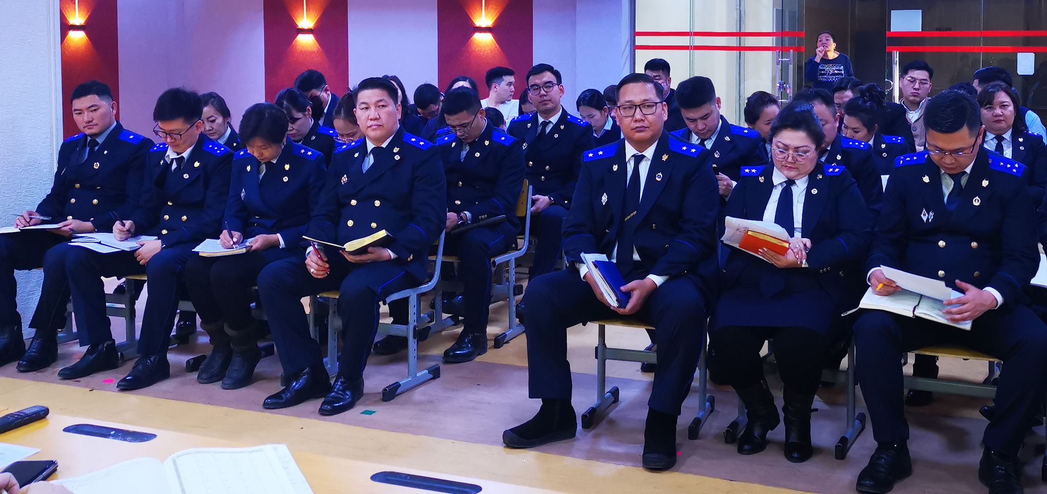 БАЯНГОЛ ДҮҮРГИЙН ПРОКУРОРЫН ГАЗАР ТАЙЛАНГИЙН ХУРЛАА ХИЙЖЭЭ