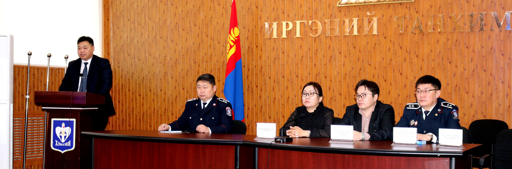 “ГЭРЧ, ХОХИРОГЧИЙГ ХАМГААЛАХ, ТУСЛАЛЦАА ҮЗҮҮЛЭХ ҮНДЭСНИЙ ХӨТӨЛБӨР”-ИЙН ХЭРЭГЖИЛТИЙГ ХАНГАХ ЧИГЛЭЛЭЭР БҮСЧИЛСЭН СУРГАЛТ БОЛЛОО