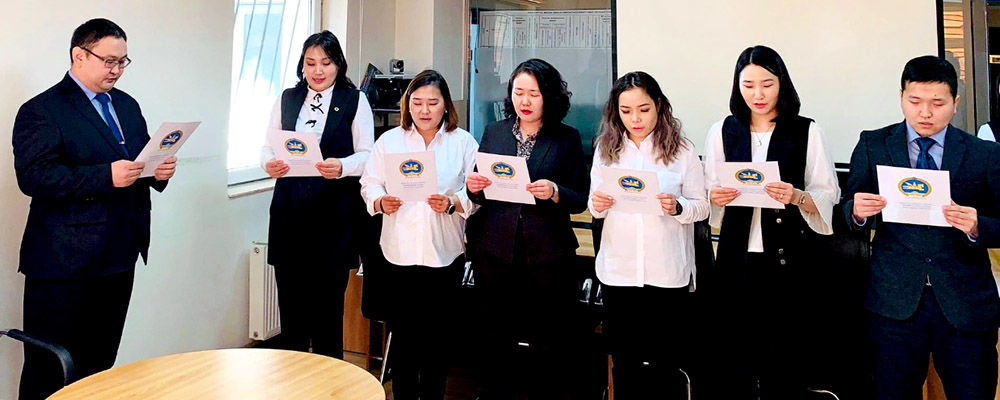 ТӨРИЙН ЗАХИРГААНЫ АЛБАН ХААГЧИЙН ТАНГАРАГ ӨРГӨХ ЁСЛОЛЫН  АЖИЛЛАГАА БОЛЛОО