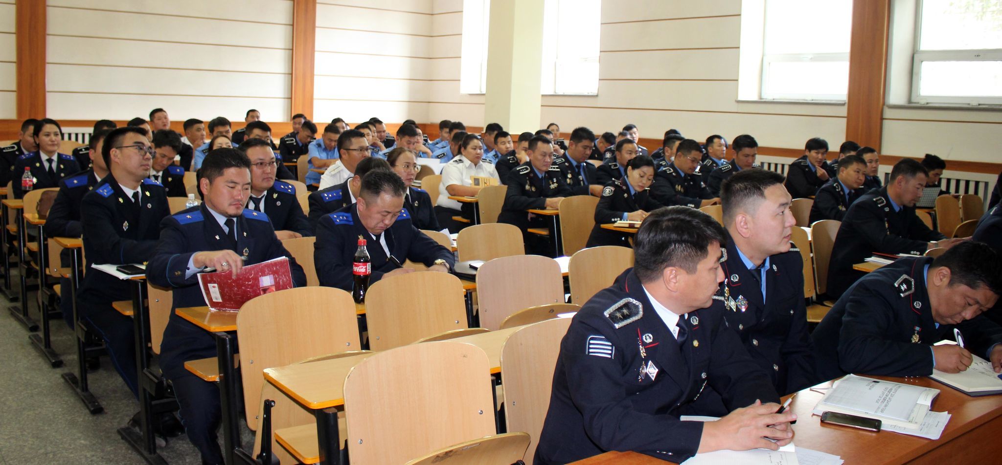 БАЯНГОЛ ДҮҮРГИЙН ПРОКУРОРЫН ГАЗАР ХАМТАРСАН ЗӨВЛӨГӨӨН ХИЙЖЭЭ