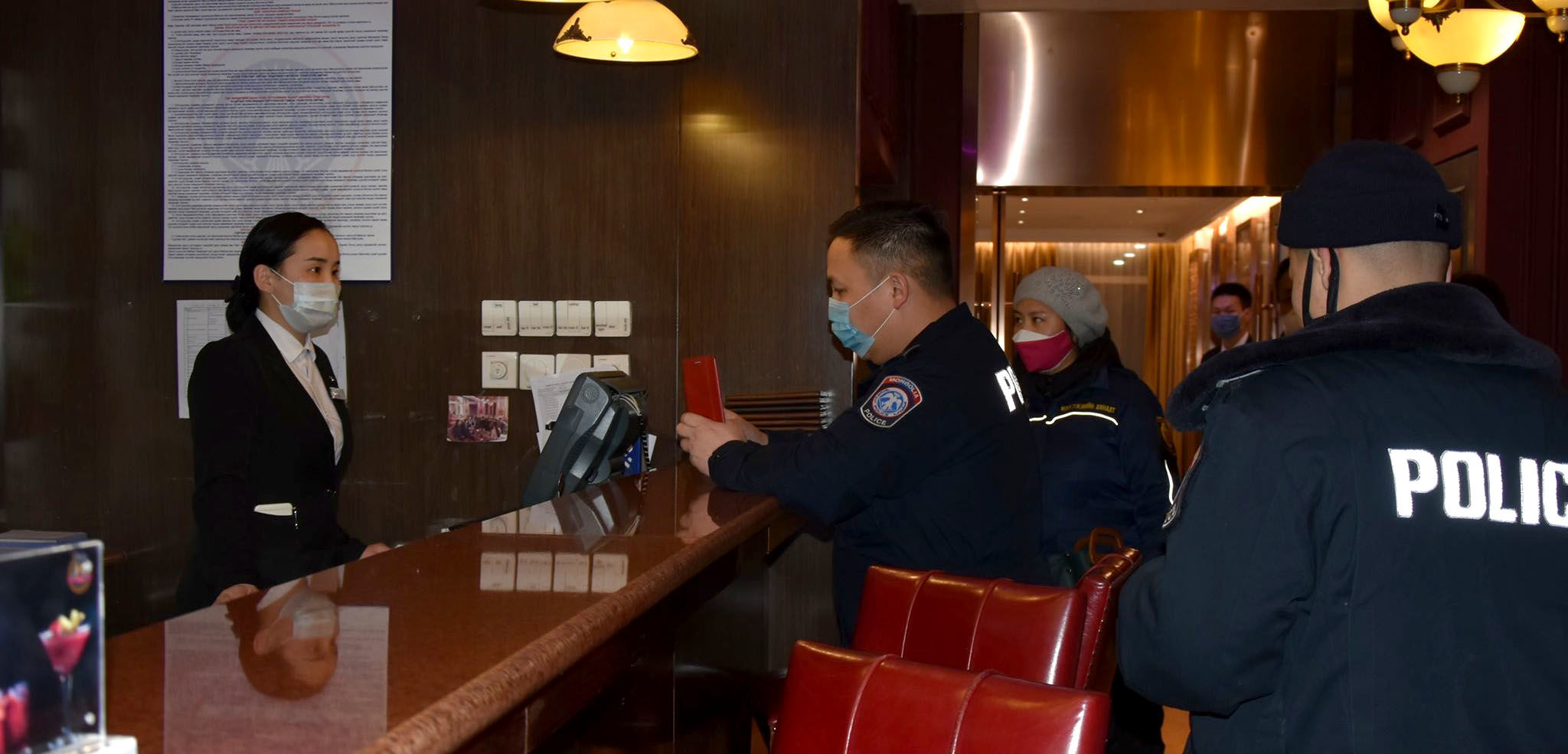 КОРОНАВИРУСЫН ХАЛДВАРТАЙ ХОЛБОГДУУЛАН ГАРГАСАН ШИЙДВЭРИЙН ХЭРЭГЖИЛТИЙГ ГЭНЭТИЙН БАЙДЛААР ШАЛГАЖЭЭ